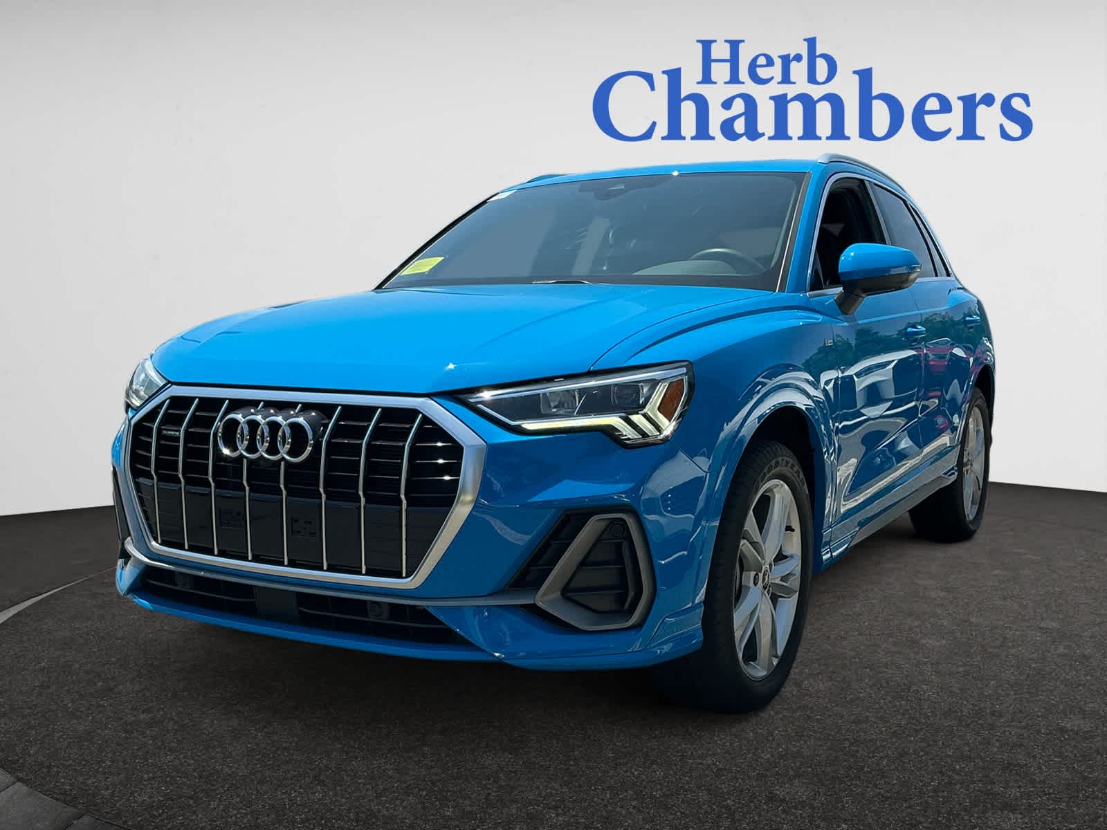 used 2022 Audi Q3 car, priced at $32,998