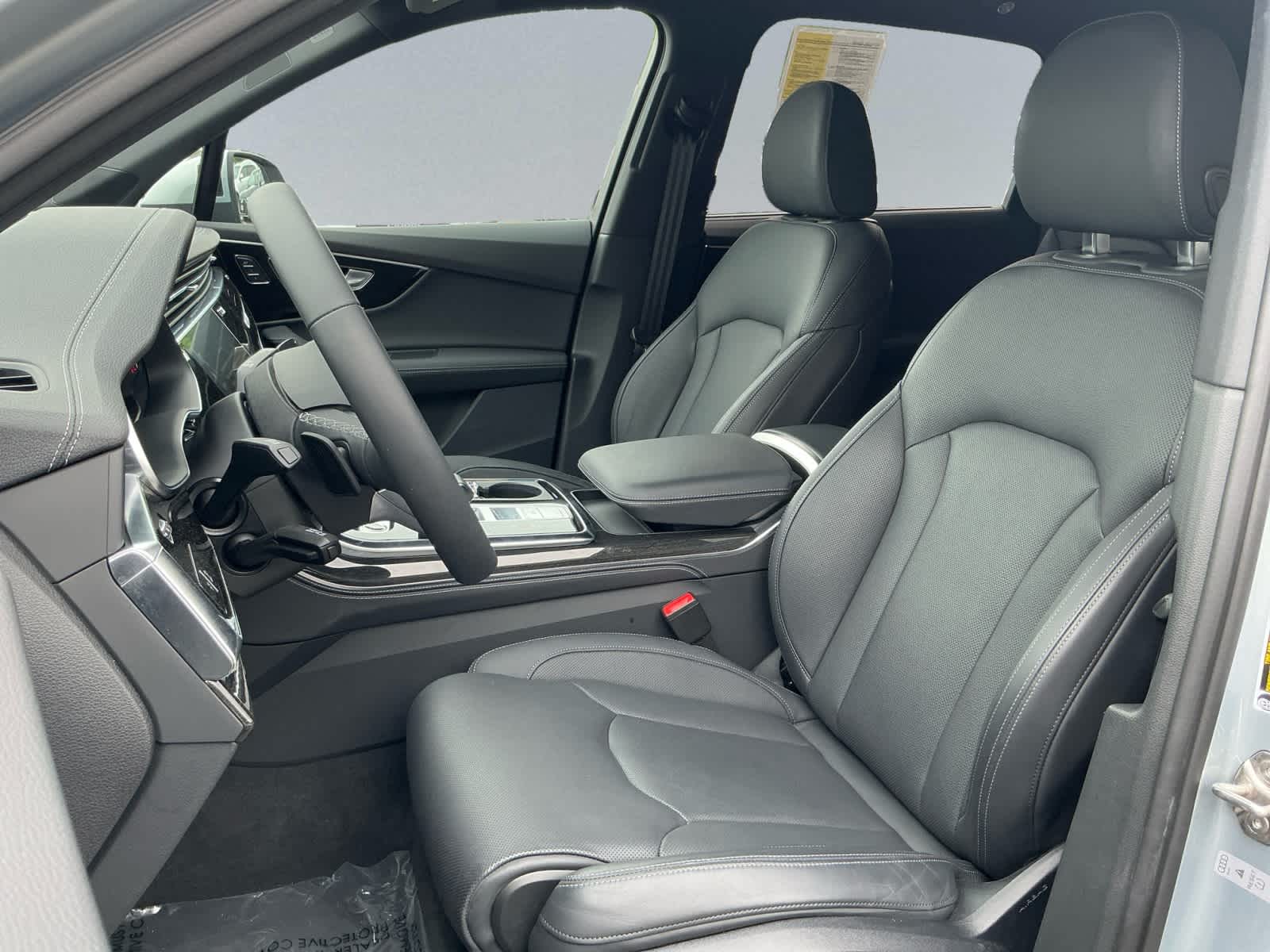 used 2025 Audi Q7 car, priced at $72,998
