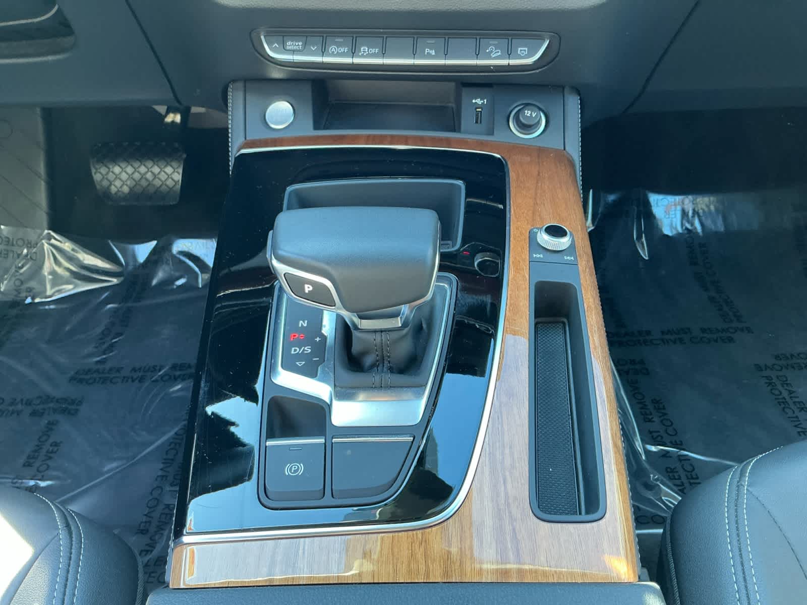 used 2023 Audi Q5 car, priced at $36,999