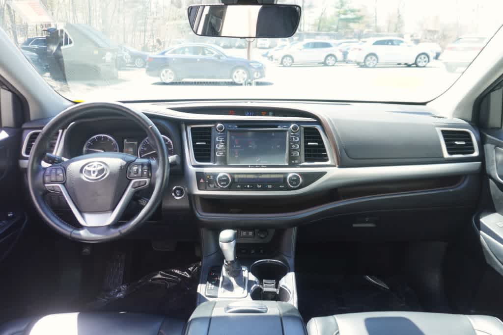 used 2018 Toyota Highlander car, priced at $23,498