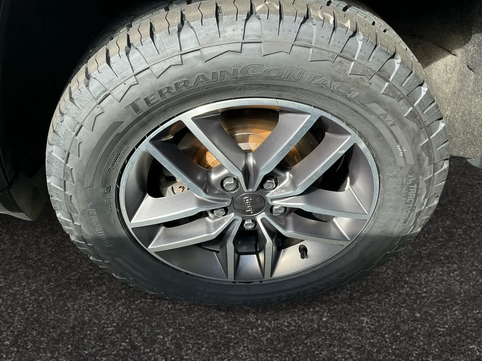 used 2020 Jeep Grand Cherokee car, priced at $27,099