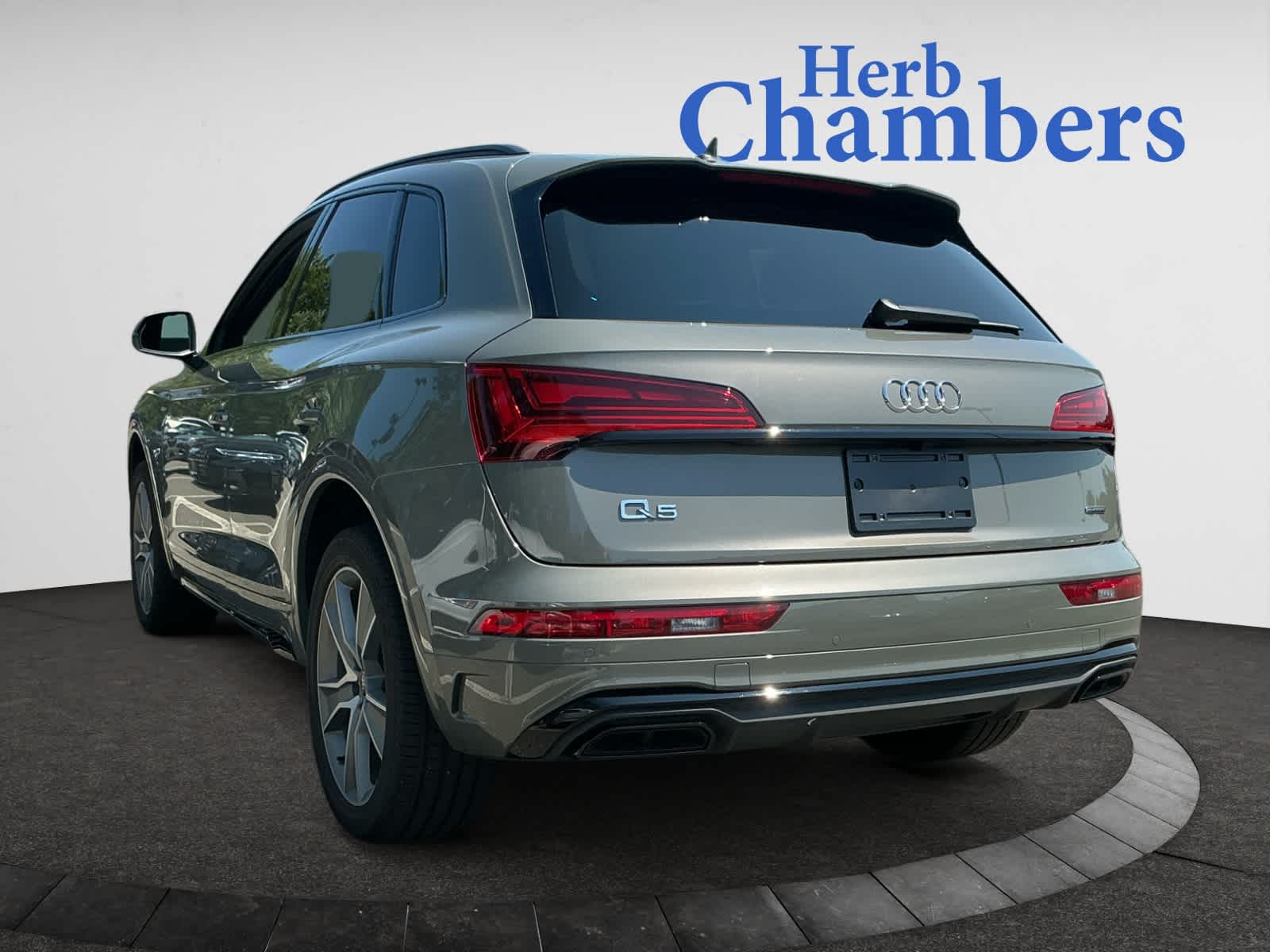 used 2025 Audi Q5 car, priced at $45,998