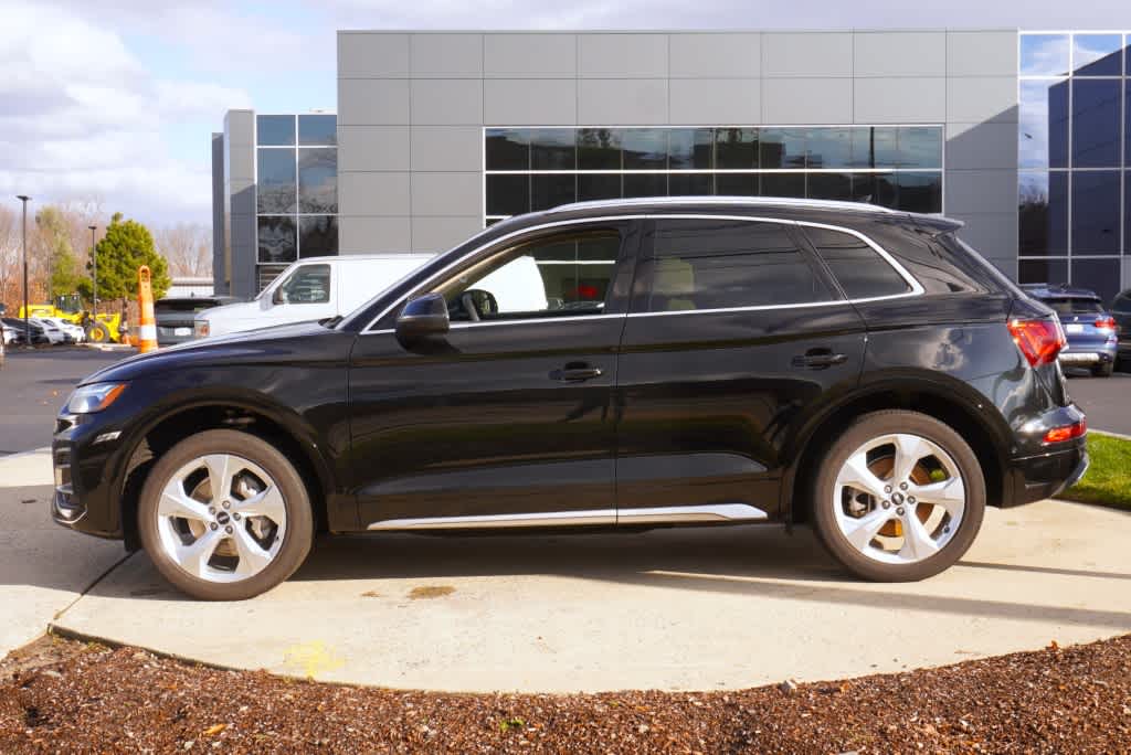 used 2021 Audi Q5 car, priced at $32,498