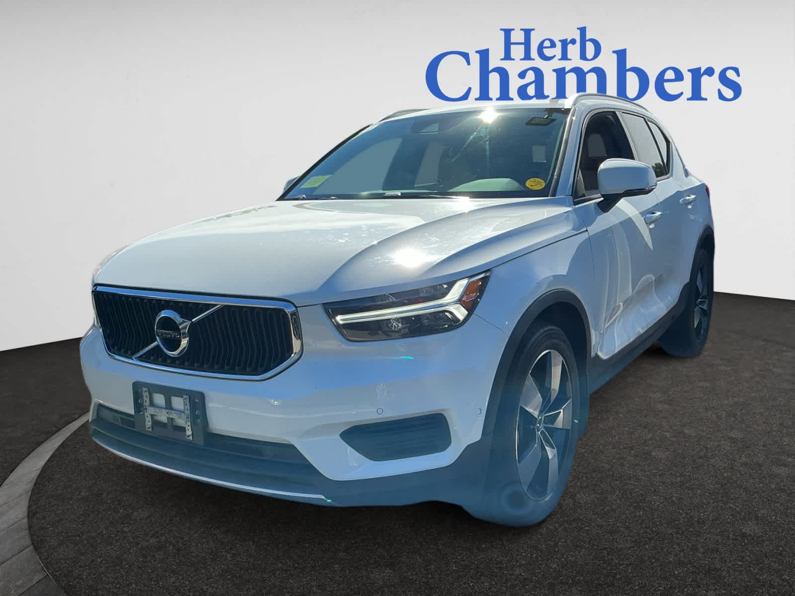 used 2019 Volvo XC40 car, priced at $19,899