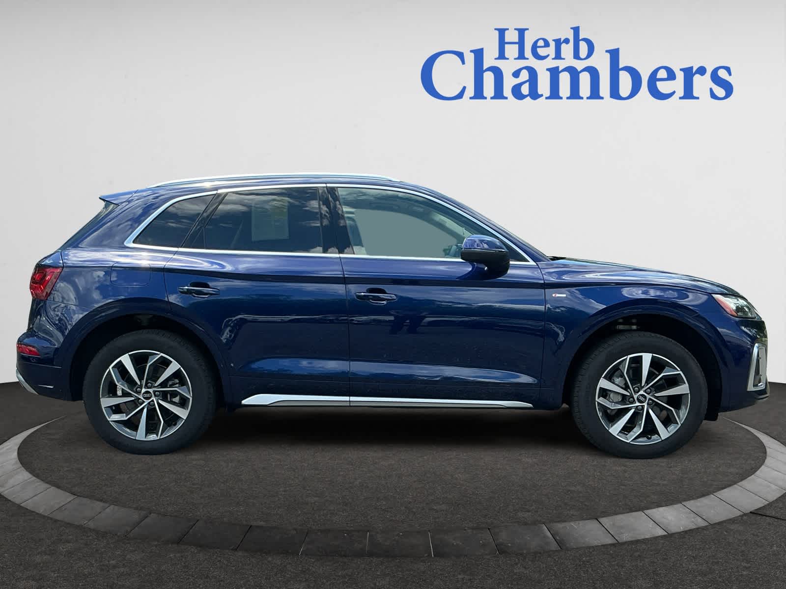 used 2024 Audi Q5 car, priced at $45,998