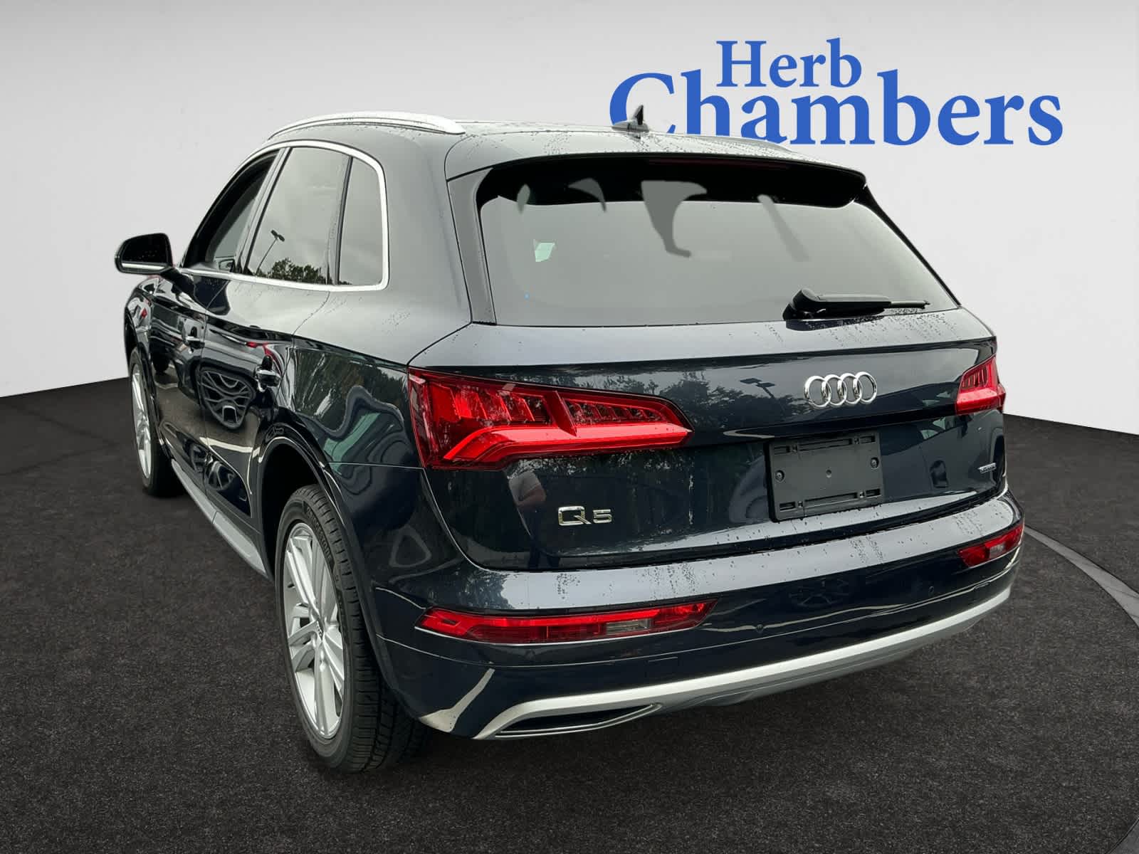used 2020 Audi Q5 car, priced at $23,498