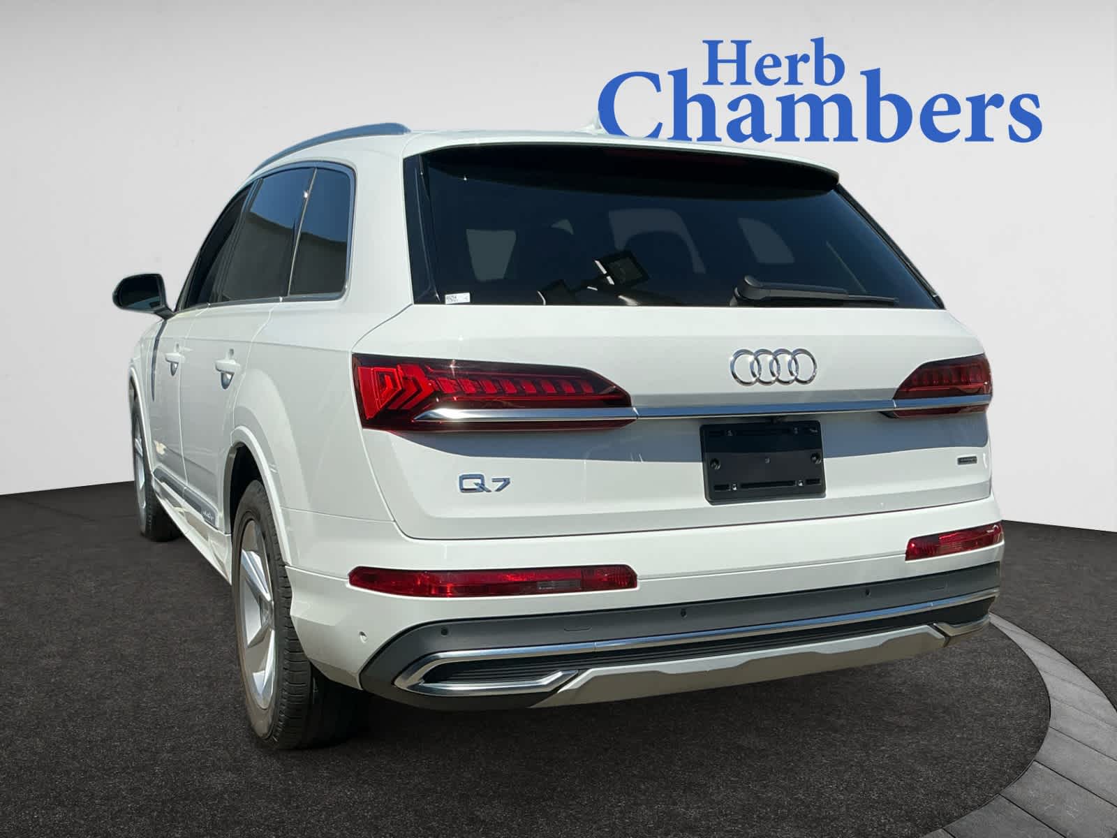 used 2022 Audi Q7 car, priced at $40,998