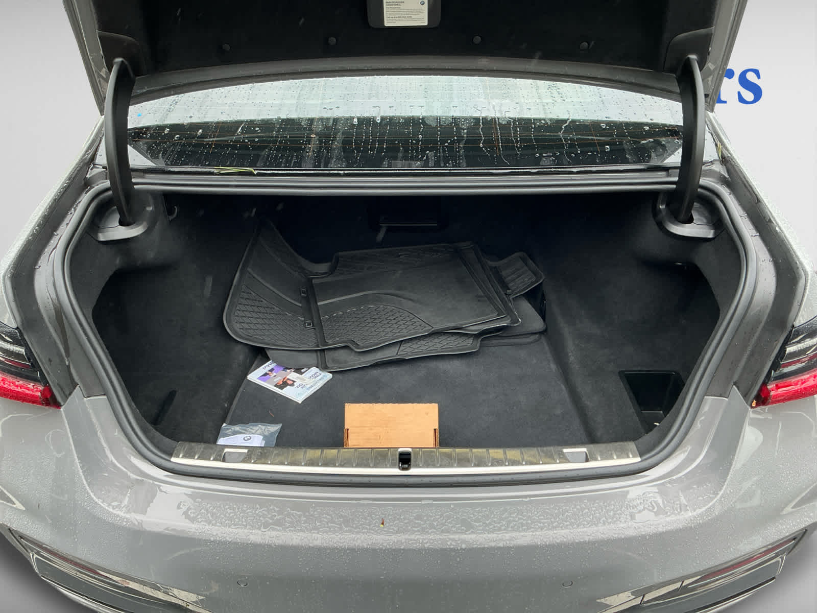 used 2021 BMW 750i car, priced at $39,999