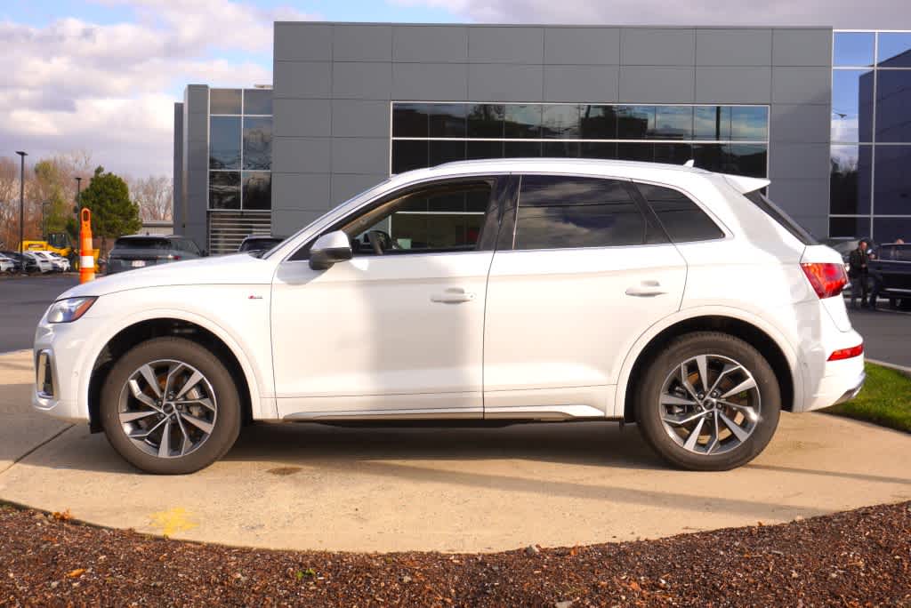 used 2024 Audi Q5 car, priced at $51,998