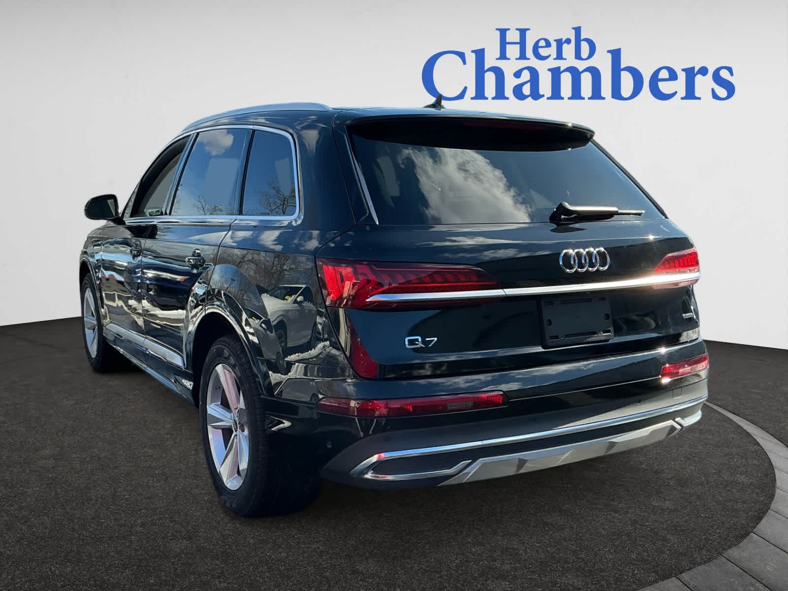 used 2022 Audi Q7 car, priced at $39,998