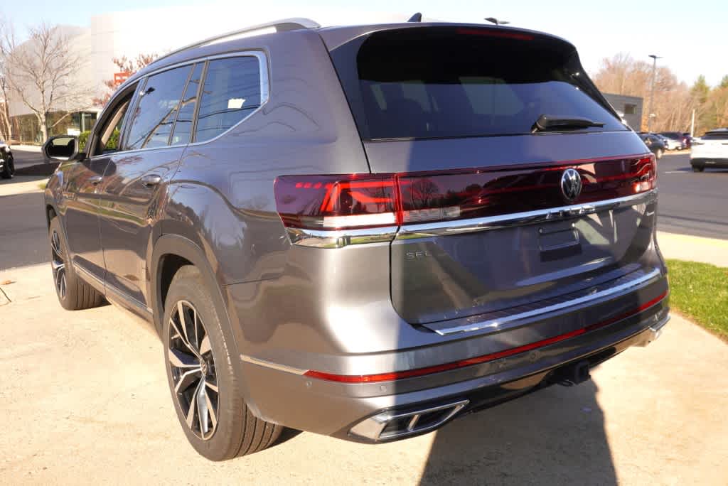 used 2024 Volkswagen Atlas car, priced at $43,498