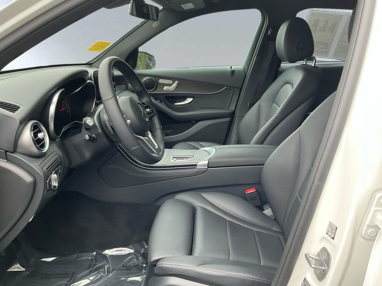 used 2020 Mercedes-Benz GLC 300 car, priced at $28,499