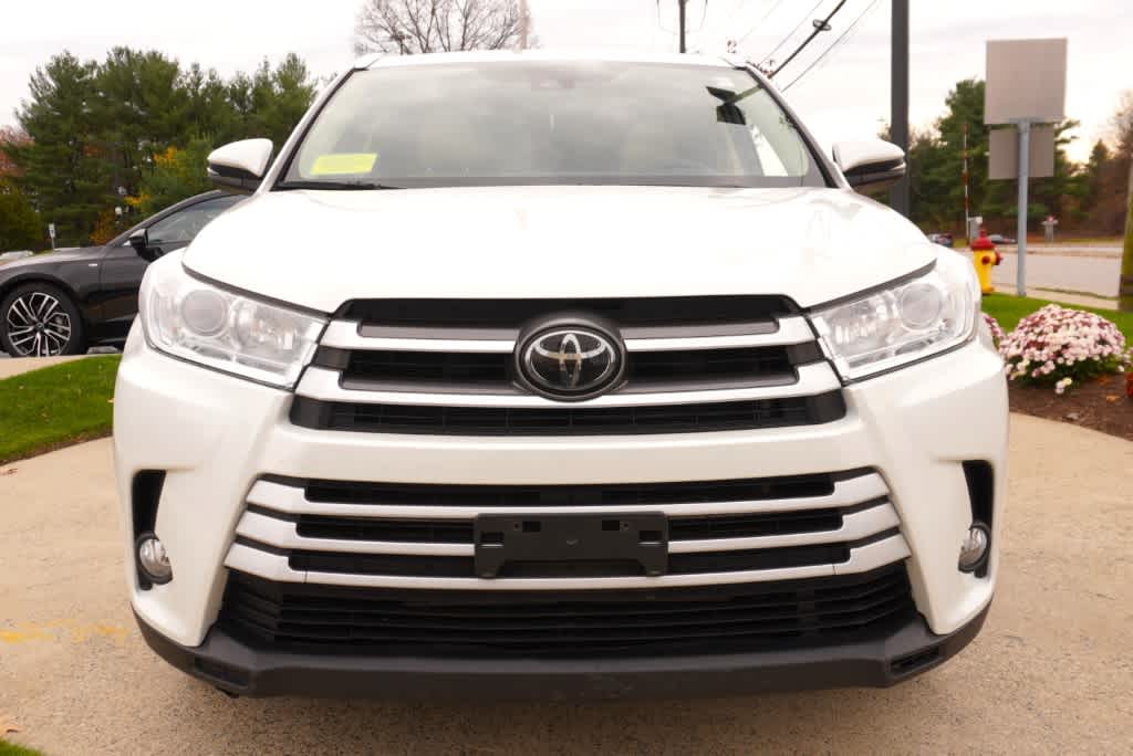 used 2019 Toyota Highlander car, priced at $25,998