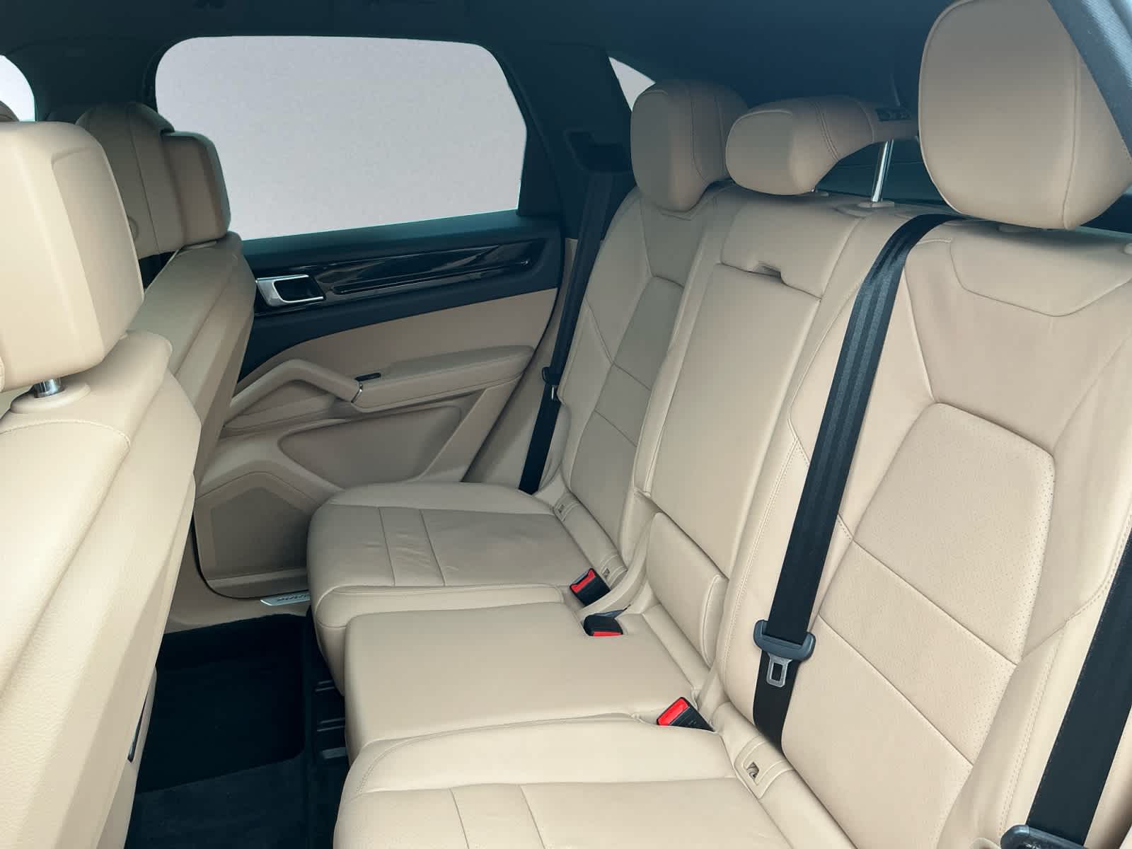 used 2020 Porsche Cayenne car, priced at $39,999
