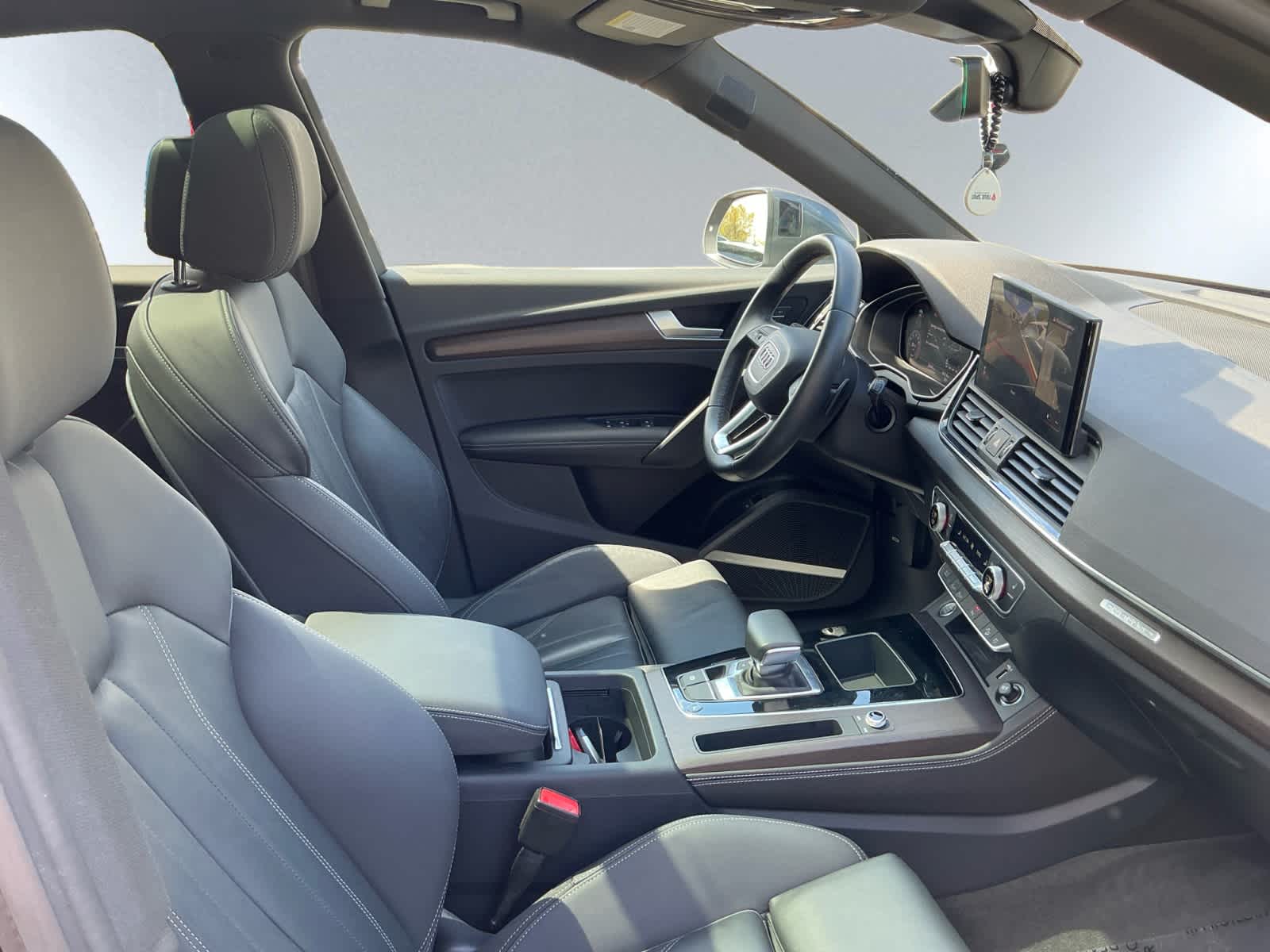 used 2022 Audi Q5 Sportback car, priced at $38,998