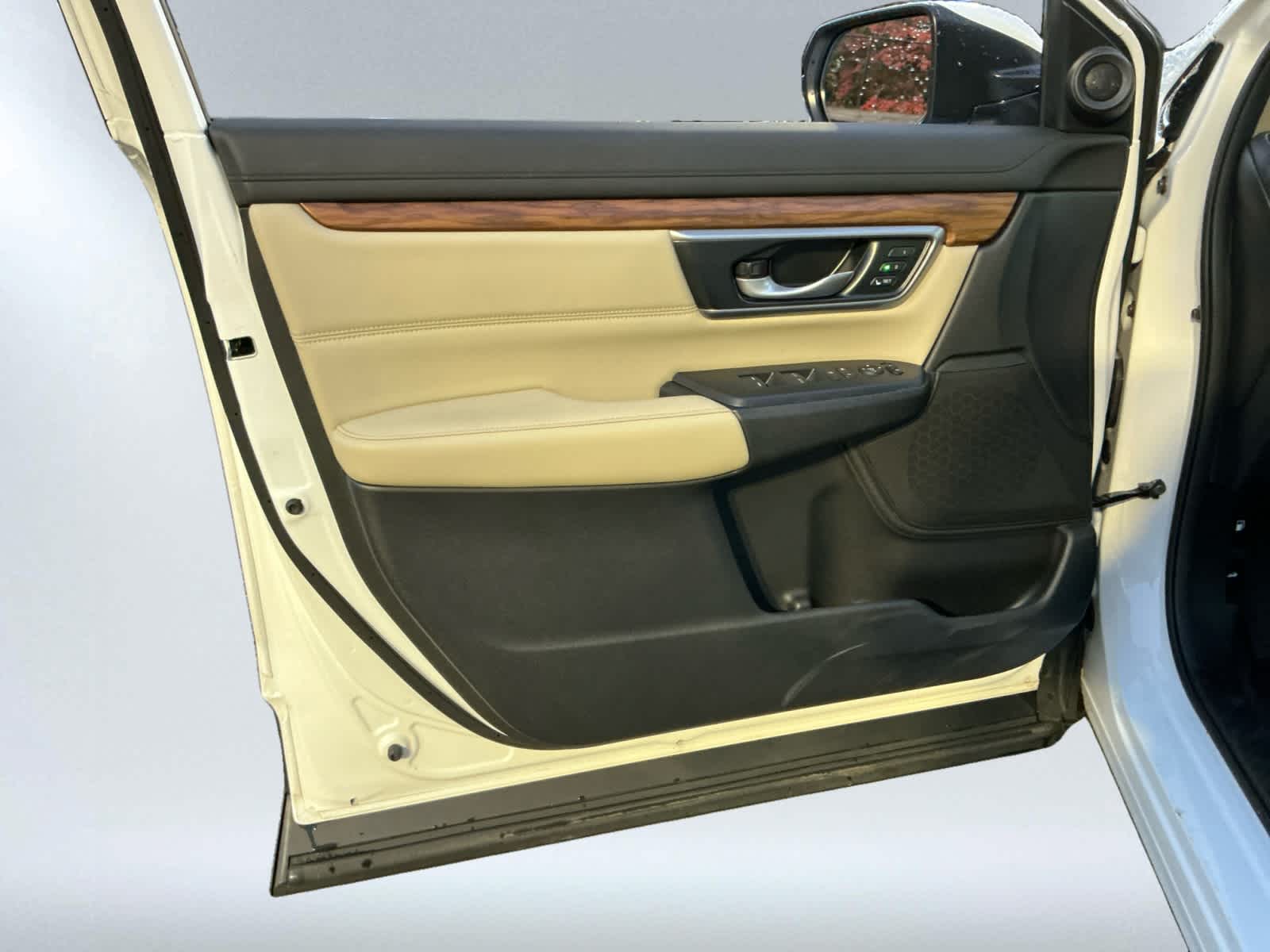 used 2022 Honda CR-V Hybrid car, priced at $28,999