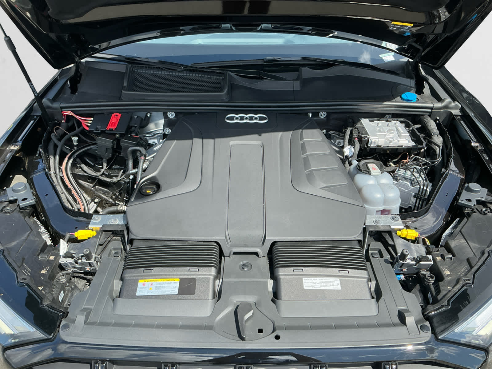 used 2025 Audi Q7 car, priced at $56,998