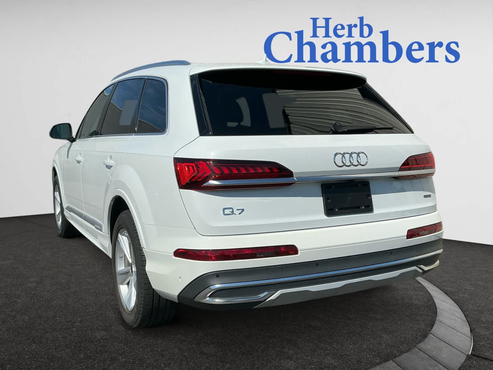 used 2022 Audi Q7 car, priced at $42,998