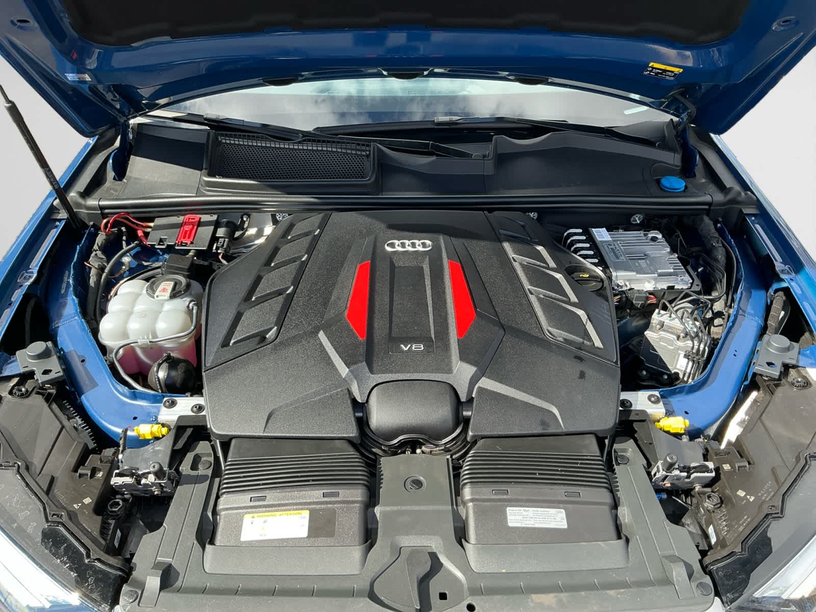 used 2025 Audi SQ7 car, priced at $93,998