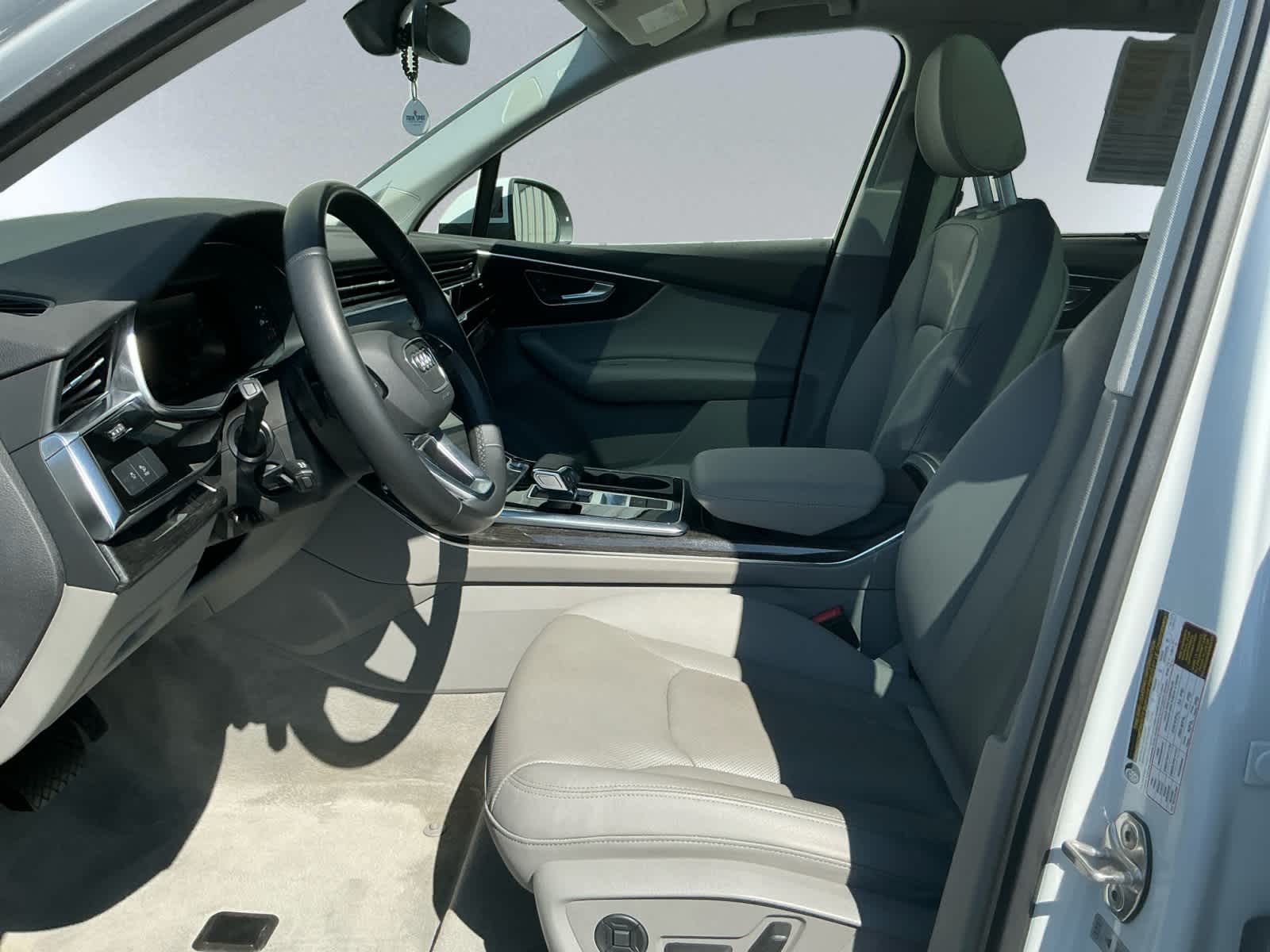 used 2022 Audi Q7 car, priced at $42,998