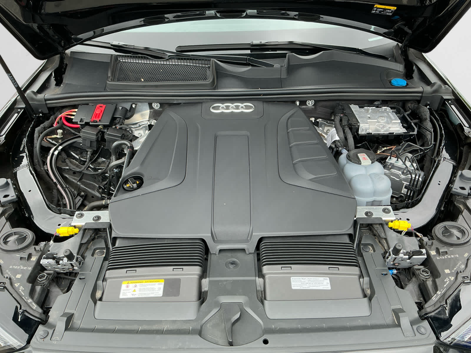 used 2023 Audi Q7 car, priced at $45,998
