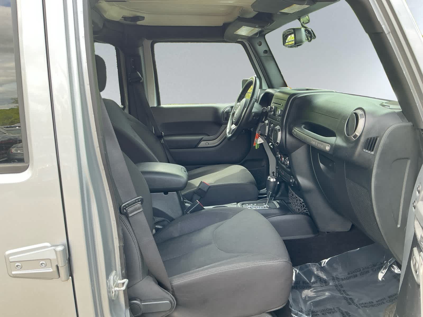 used 2015 Jeep Wrangler Unlimited car, priced at $16,998