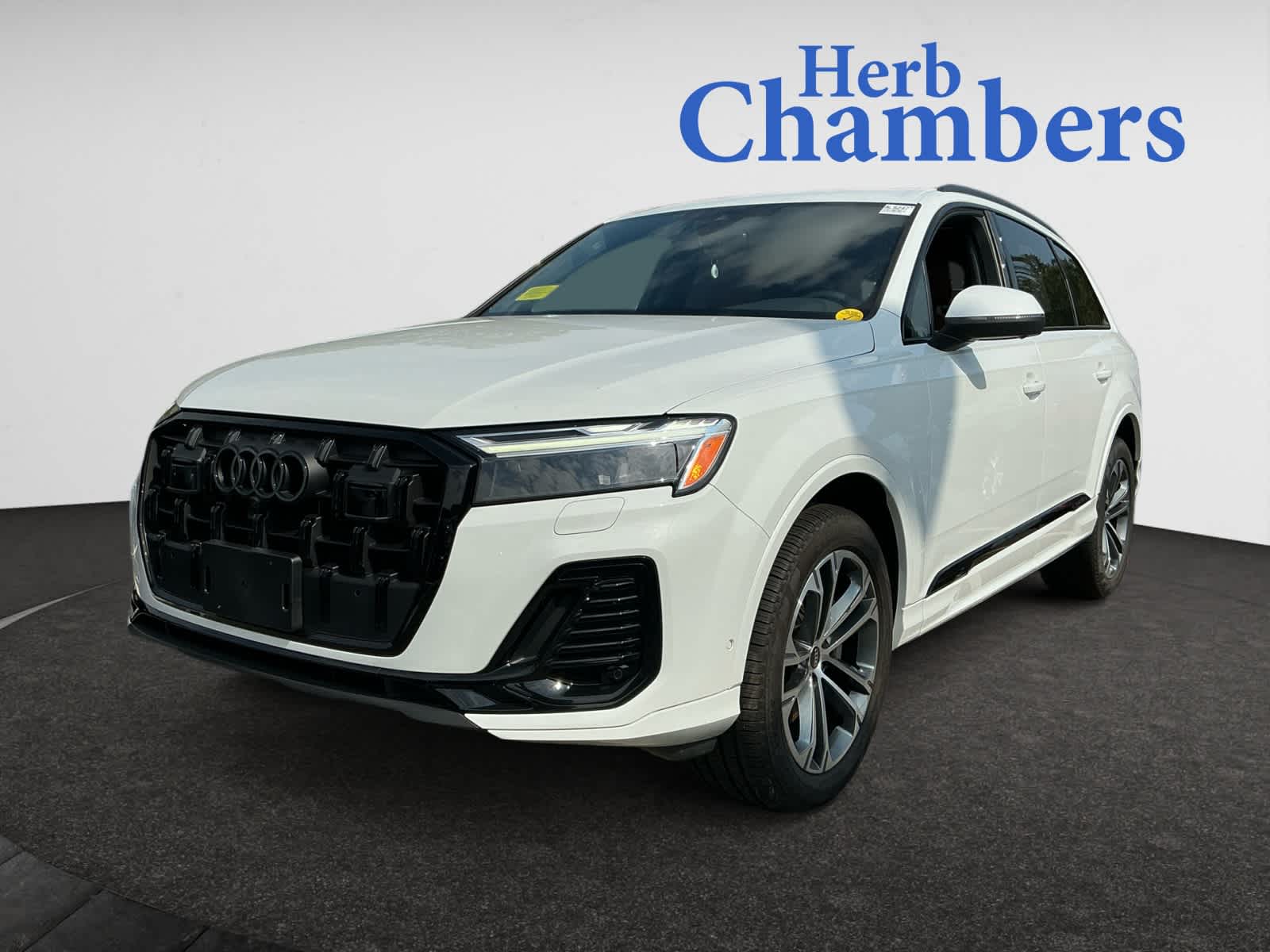 used 2025 Audi Q7 car, priced at $58,498