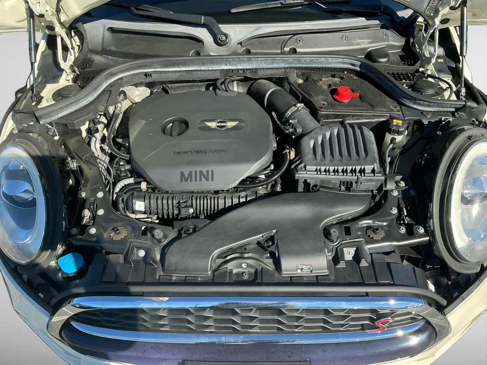 used 2016 MINI Hardtop 4 Door car, priced at $10,399