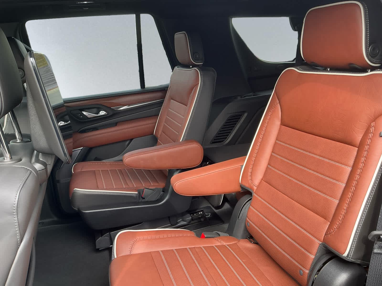 used 2024 GMC Yukon car, priced at $91,998