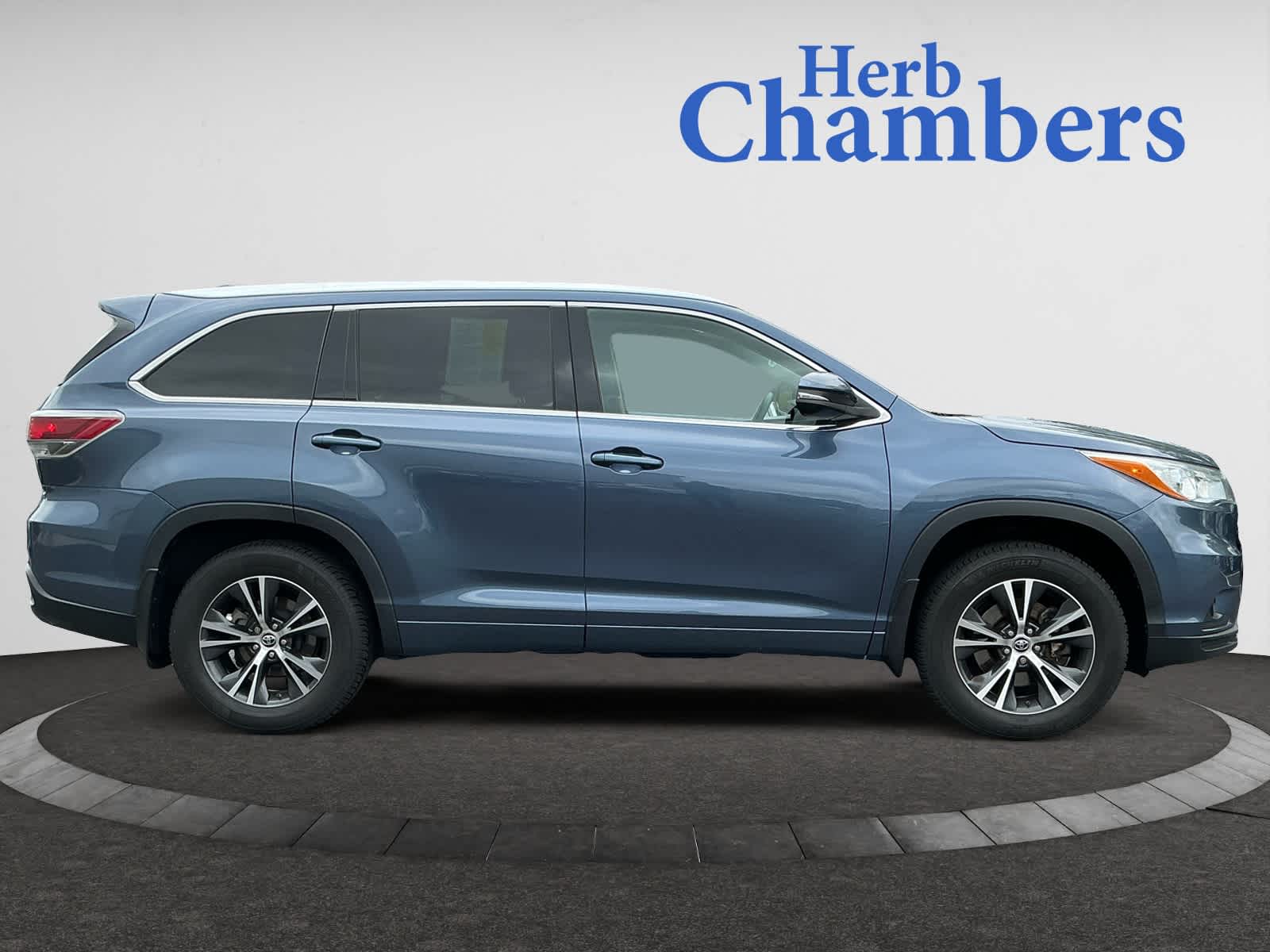 used 2016 Toyota Highlander car, priced at $25,998