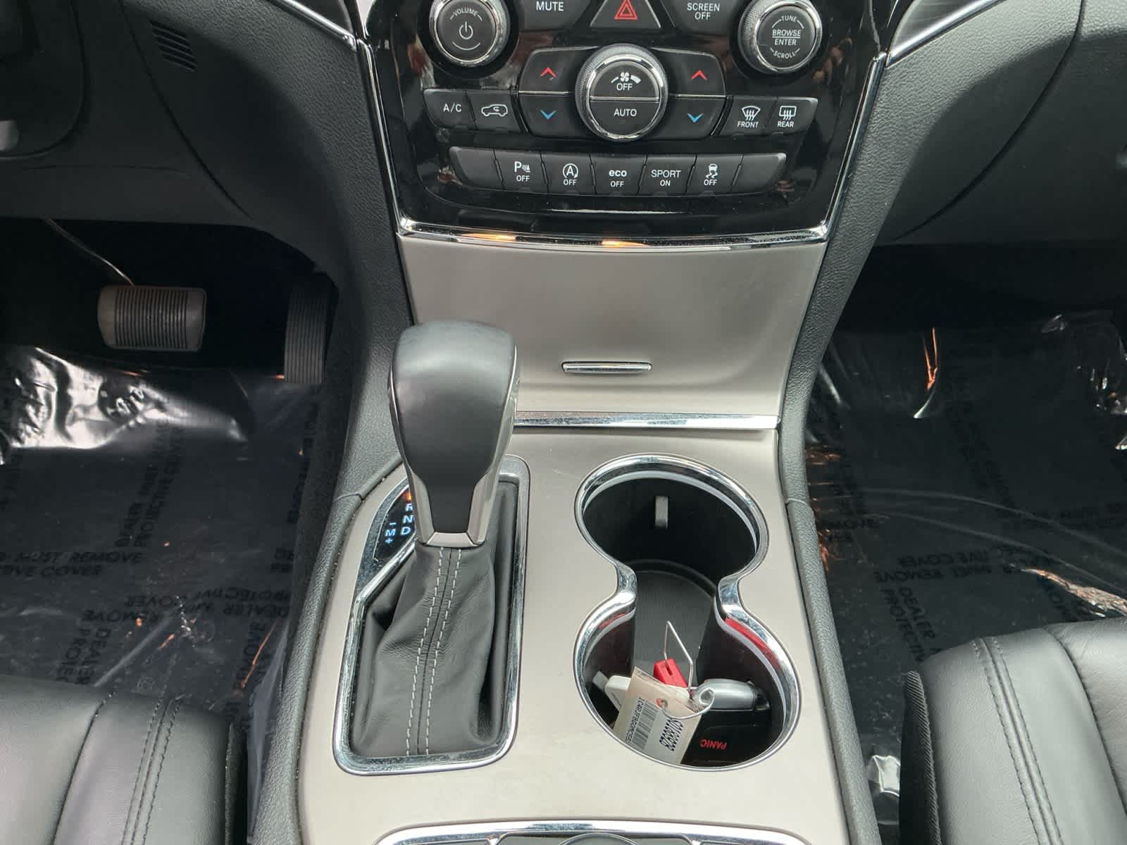 used 2021 Jeep Grand Cherokee car, priced at $20,998