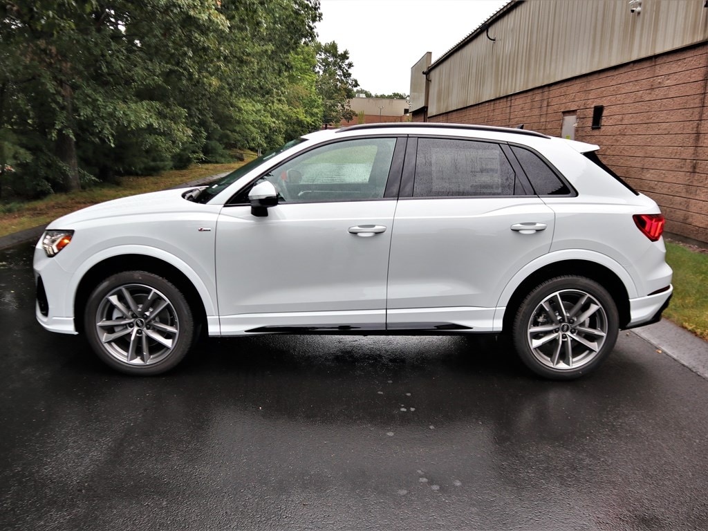 new 2025 Audi Q3 car, priced at $46,110