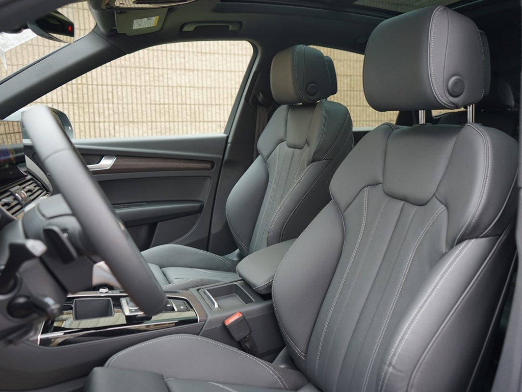 new 2025 Audi Q5 Sportback car, priced at $59,625