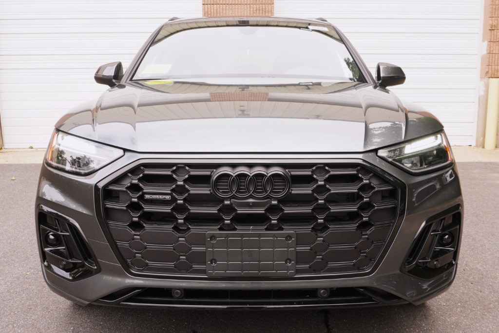 new 2025 Audi Q5 e car, priced at $69,385