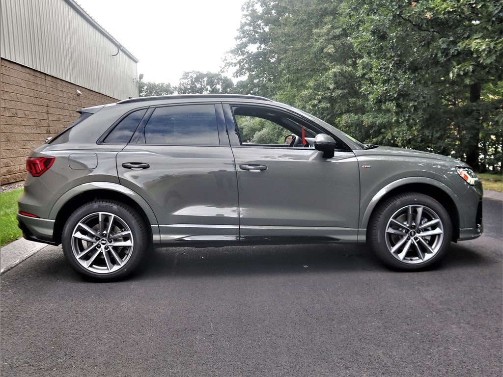 new 2025 Audi Q3 car, priced at $45,785