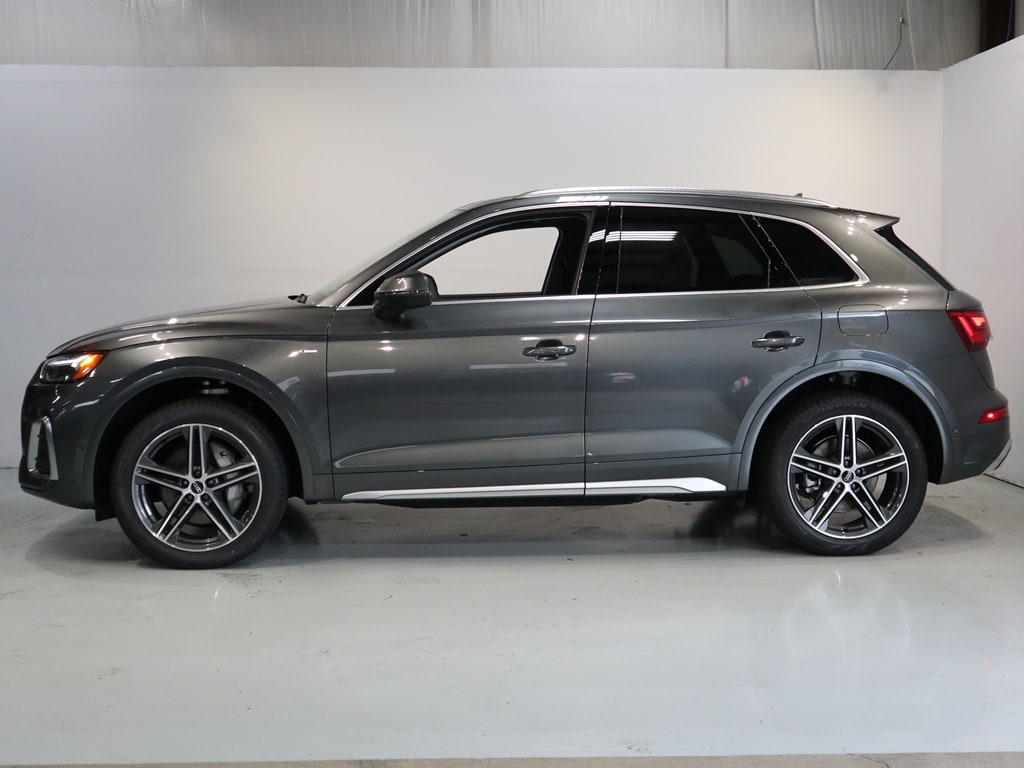 new 2025 Audi Q5 car, priced at $58,085