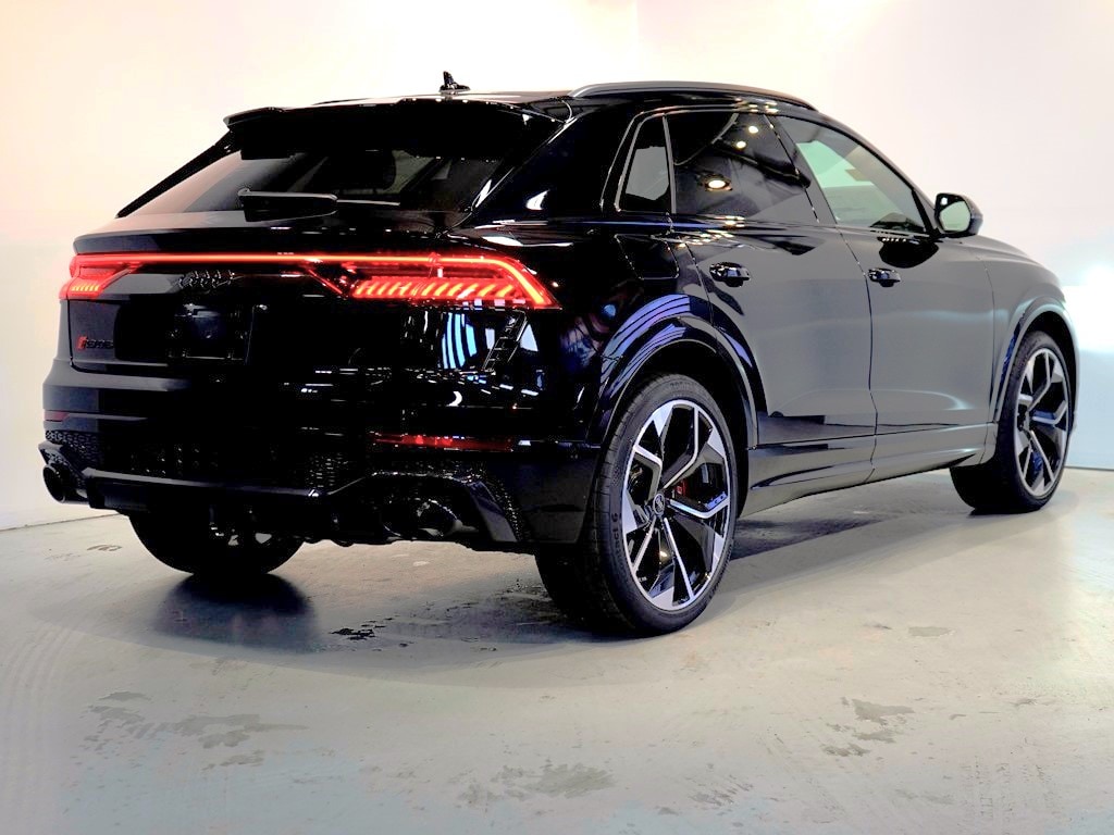 new 2025 Audi RS Q8 car, priced at $146,590