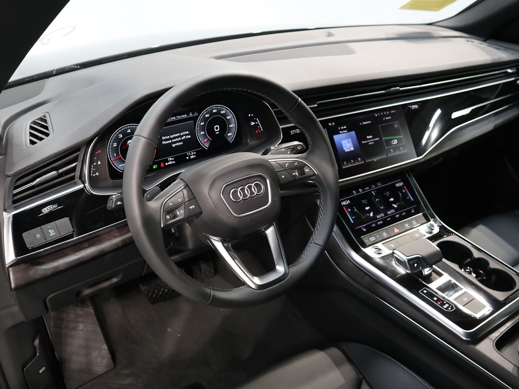 new 2025 Audi Q8 car, priced at $82,515