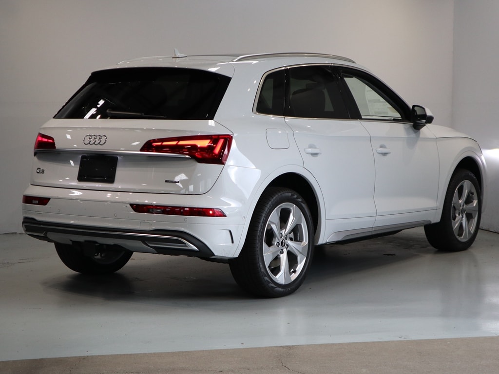 new 2025 Audi Q5 car, priced at $50,730