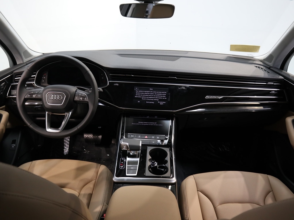 new 2025 Audi Q7 car, priced at $74,320