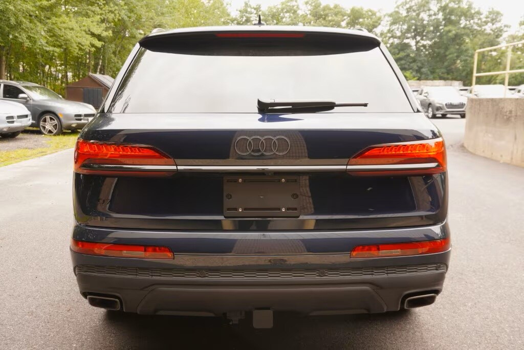 new 2026 Audi Q7 car, priced at $78,445