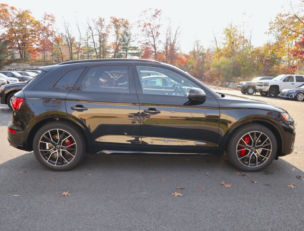 new 2025 Audi SQ5 car, priced at $72,870