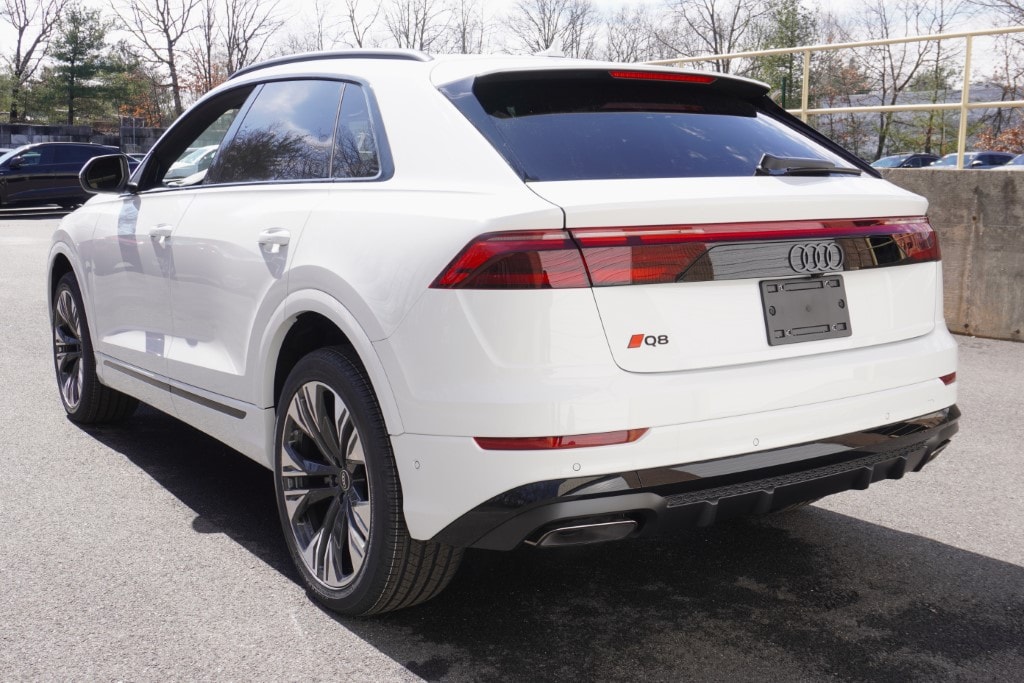 new 2025 Audi Q8 car, priced at $85,995