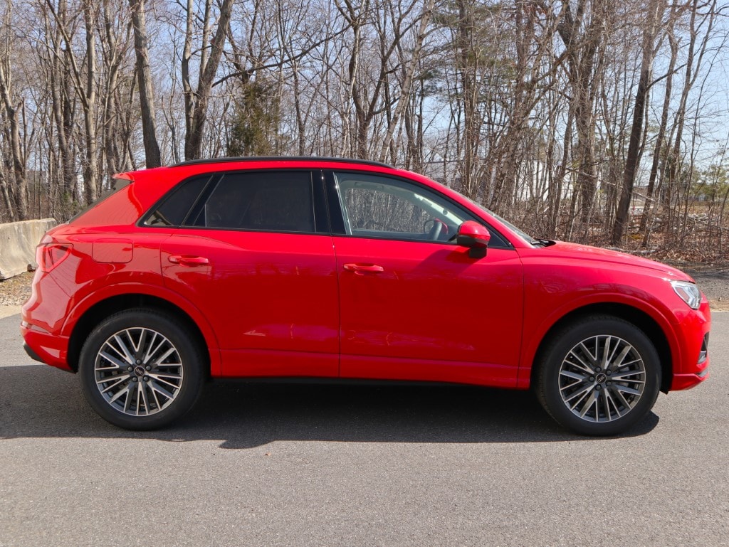 new 2025 Audi Q3 car, priced at $46,110