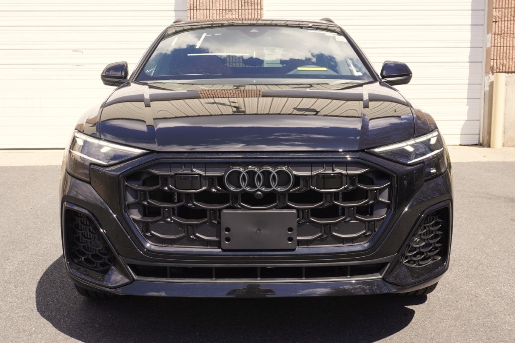 new 2025 Audi SQ8 car, priced at $111,265