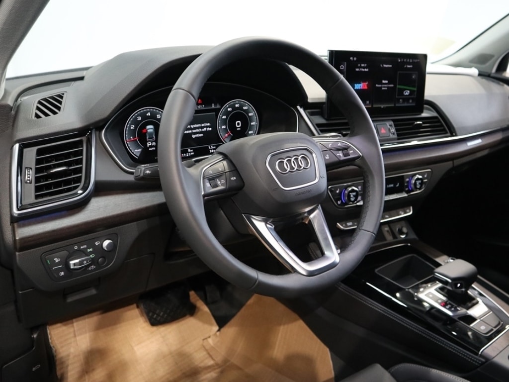 new 2024 Audi Q5 e car, priced at $75,725