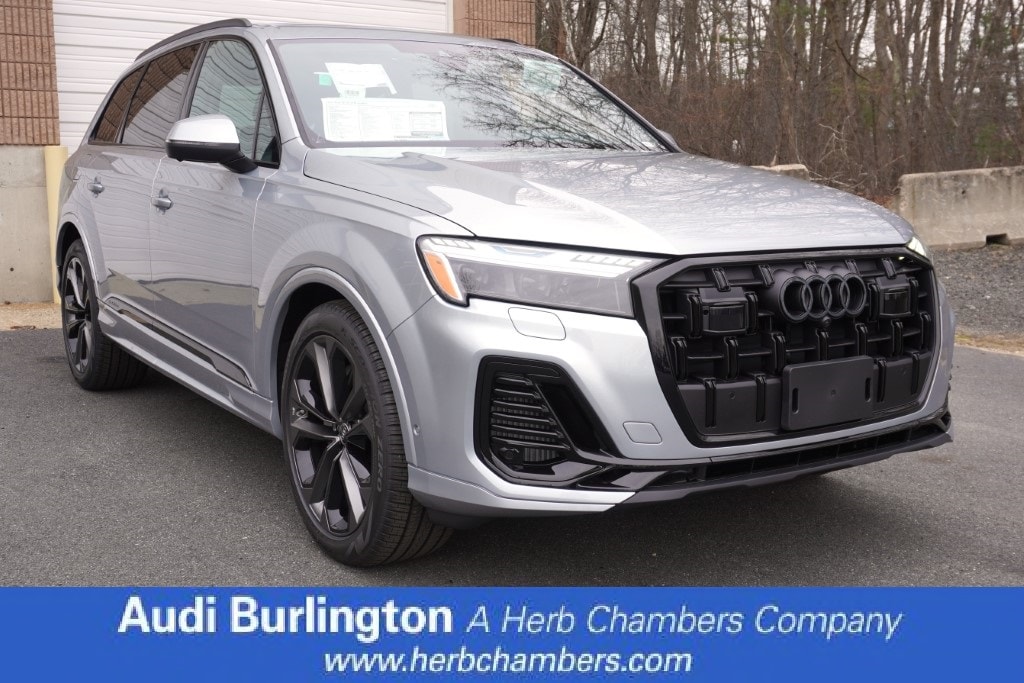 new 2025 Audi Q7 car, priced at $77,750