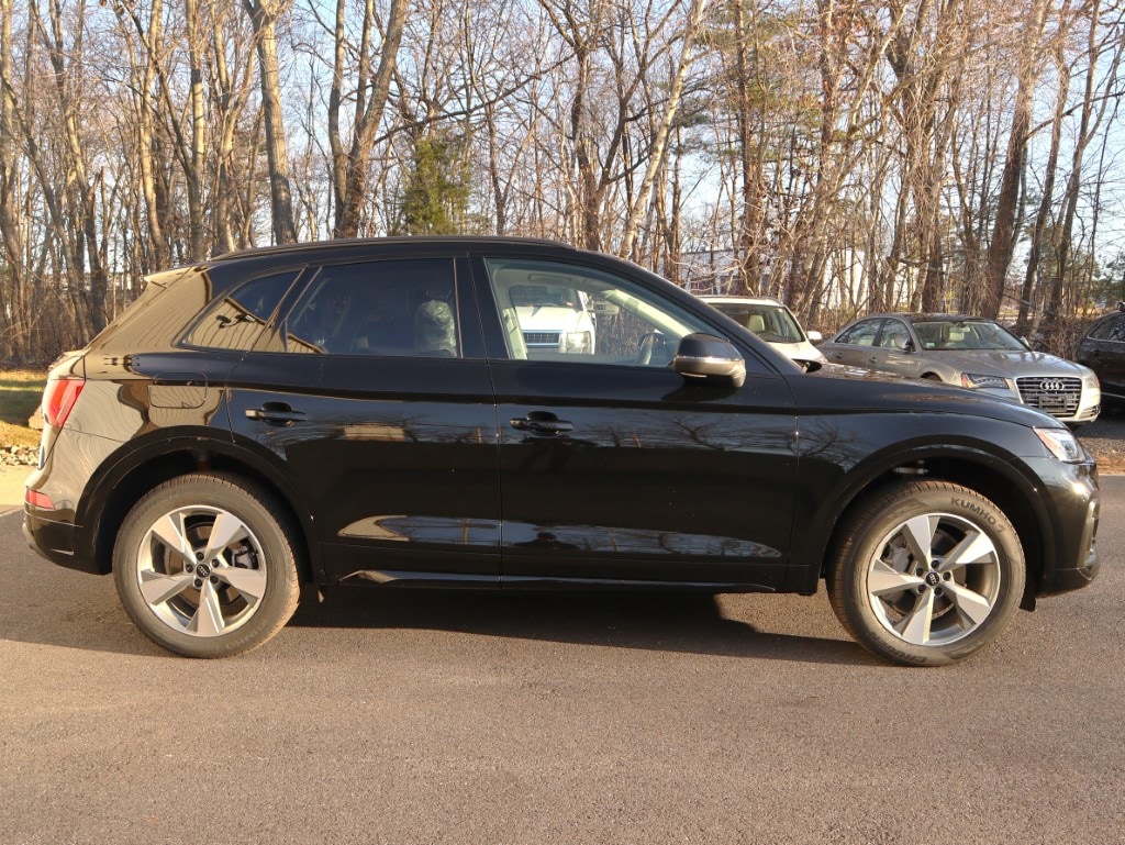 new 2025 Audi Q5 car, priced at $54,930