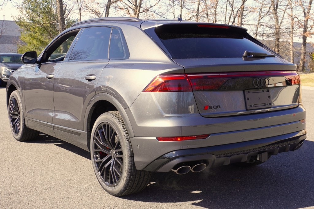 new 2025 Audi SQ8 car