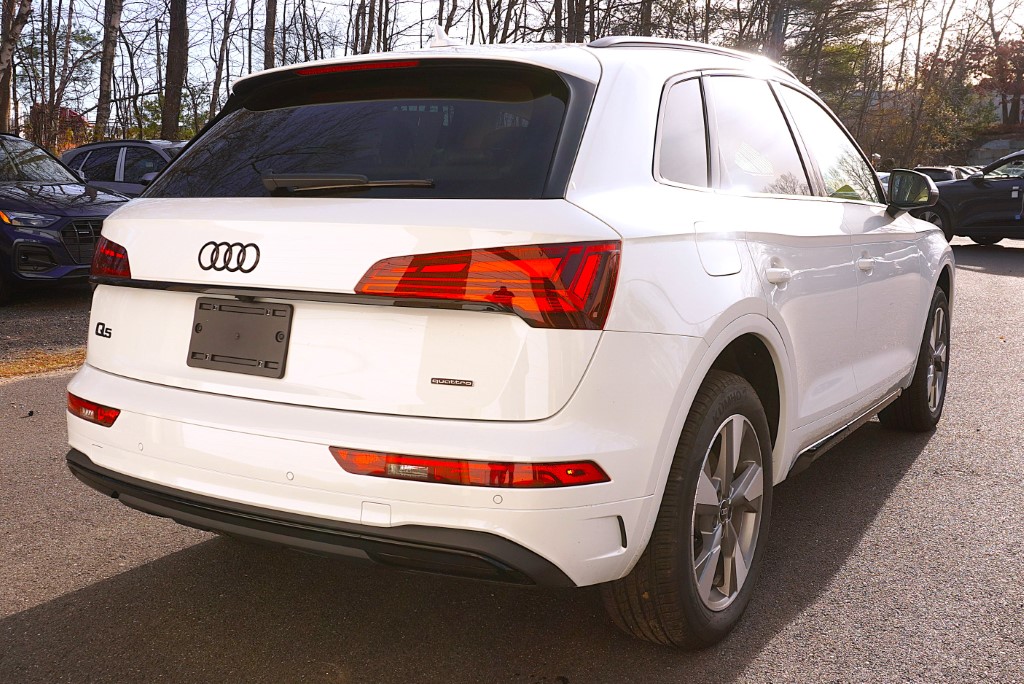 new 2025 Audi Q5 car, priced at $55,705